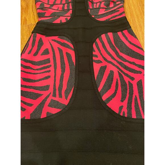 Herve Leger Niva Animal Print Bandage Dress - Picture 16 of 16